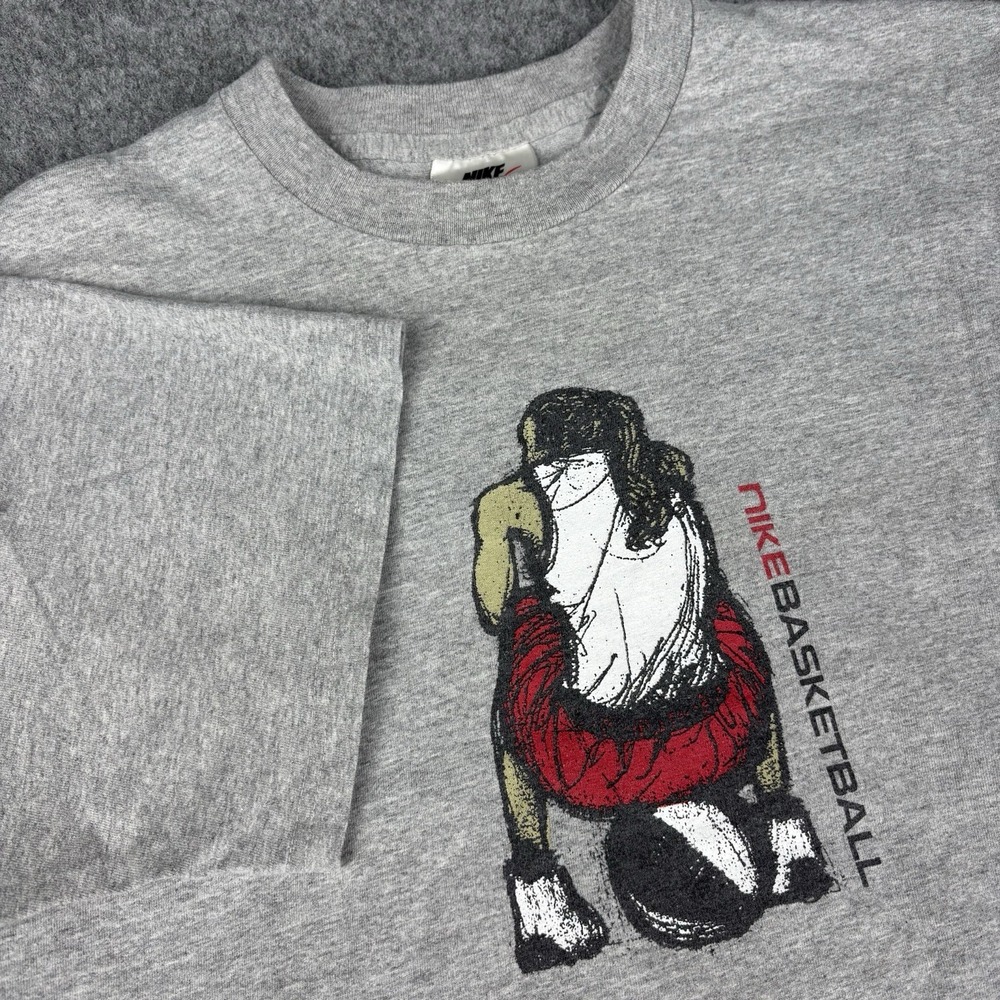 Nike Basketball T Shirt Mens Medium Gray‎ Short Sleeve Y2K Graphic Logo Athletic